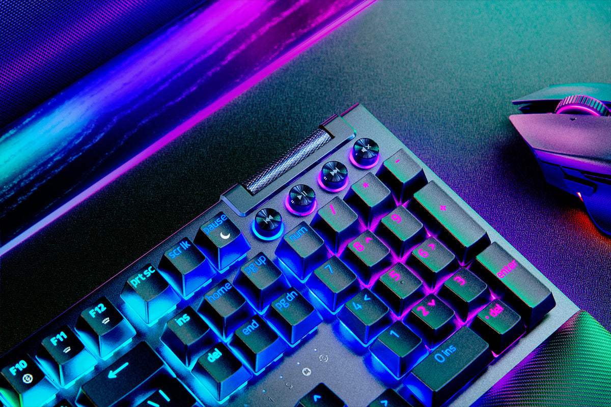 Razer BlackWidow V4 Pro top view