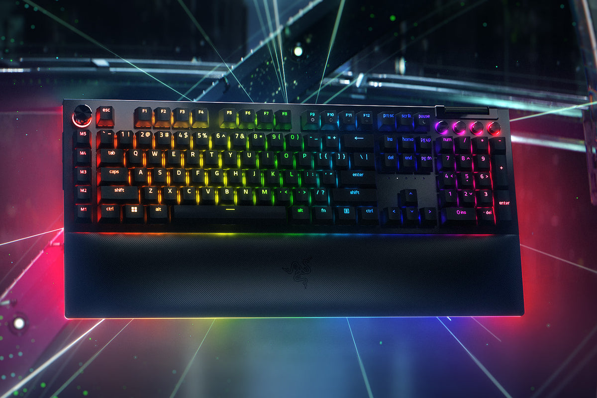 Razer BlackWidow V4 Pro Green Switch main view