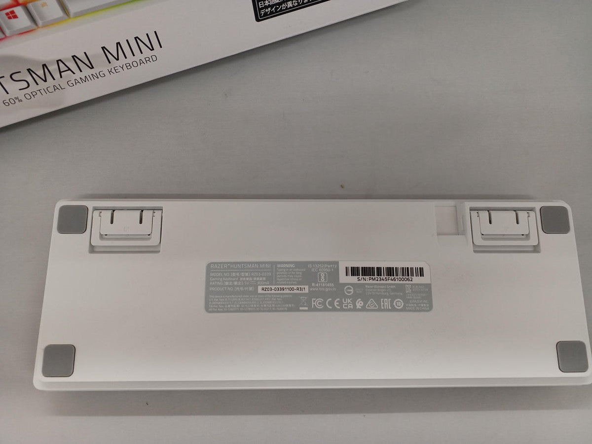 Razer Huntsman Mini Mercury underside