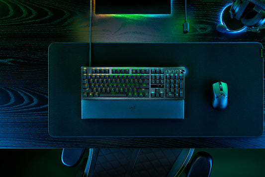 Razer Huntsman V3 Pro full-size gaming keyboard main view