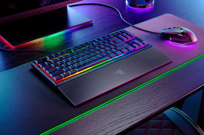 Razer Ornata V3 Tenkeyless side view