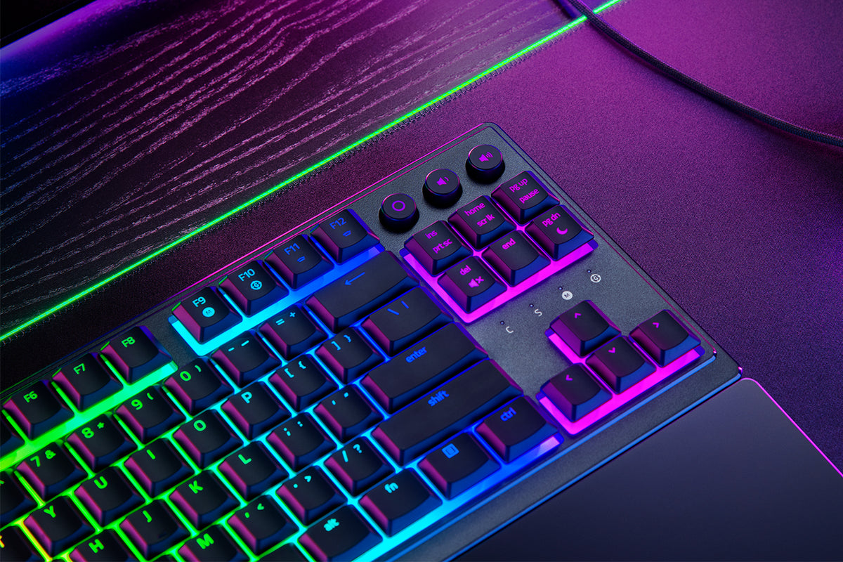 Razer Ornata V3 Tenkeyless bottom view