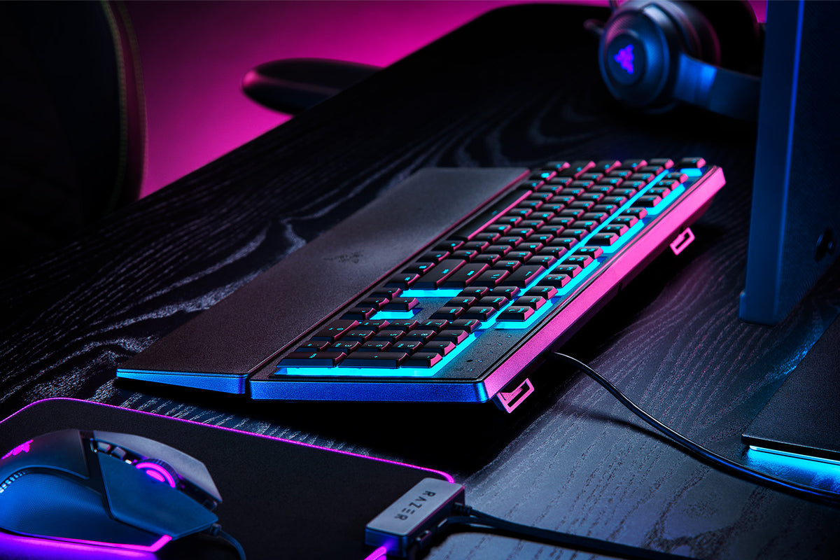 Razer Ornata V3 X profile view