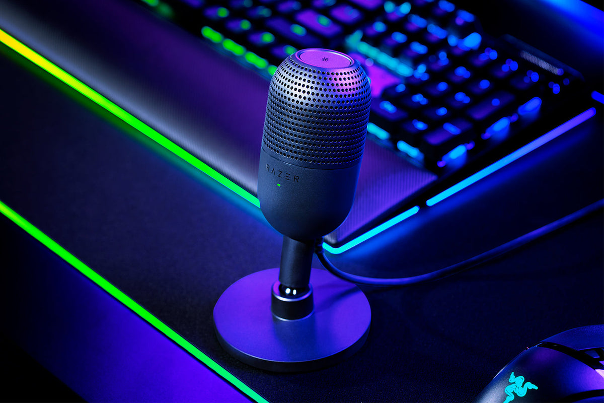 Razer Seiren V3 Mini Black front angle