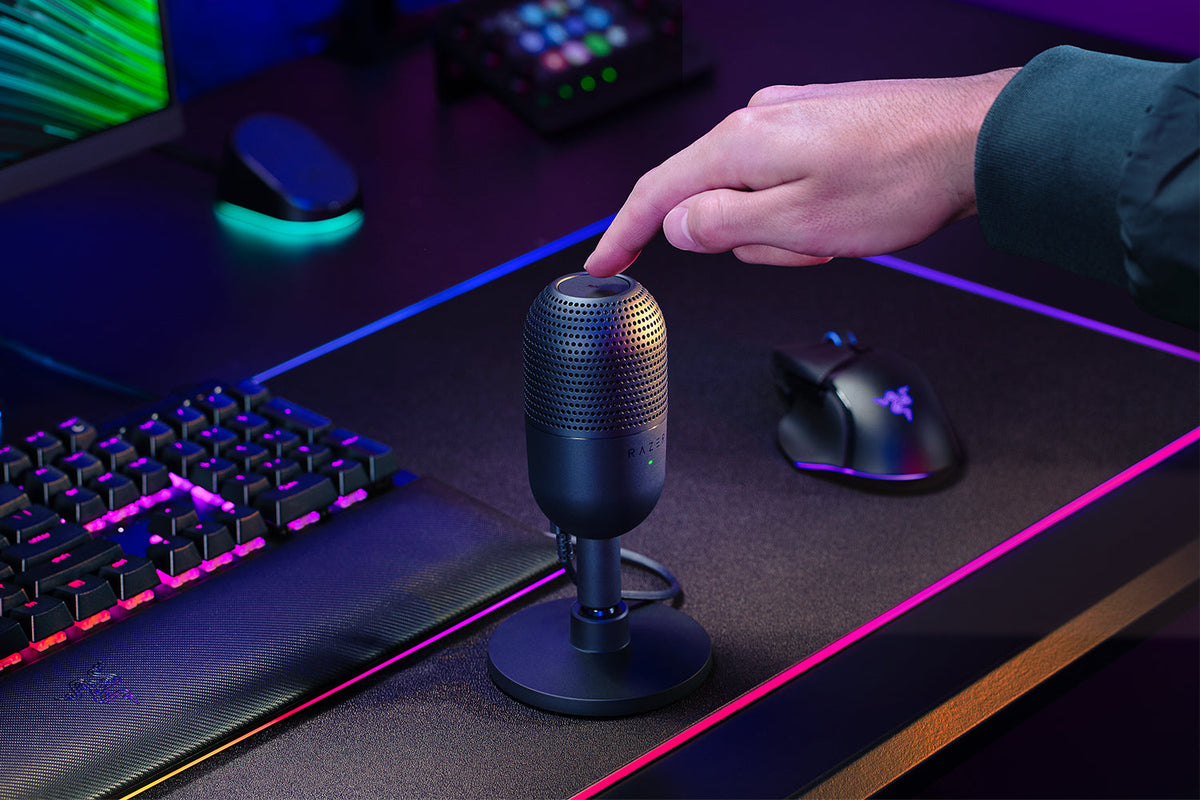 Razer Seiren V3 Mini Black stand detail
