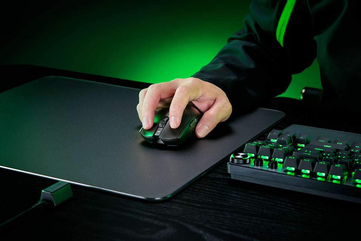 Razer Viper V3 Pro Black alternate angle